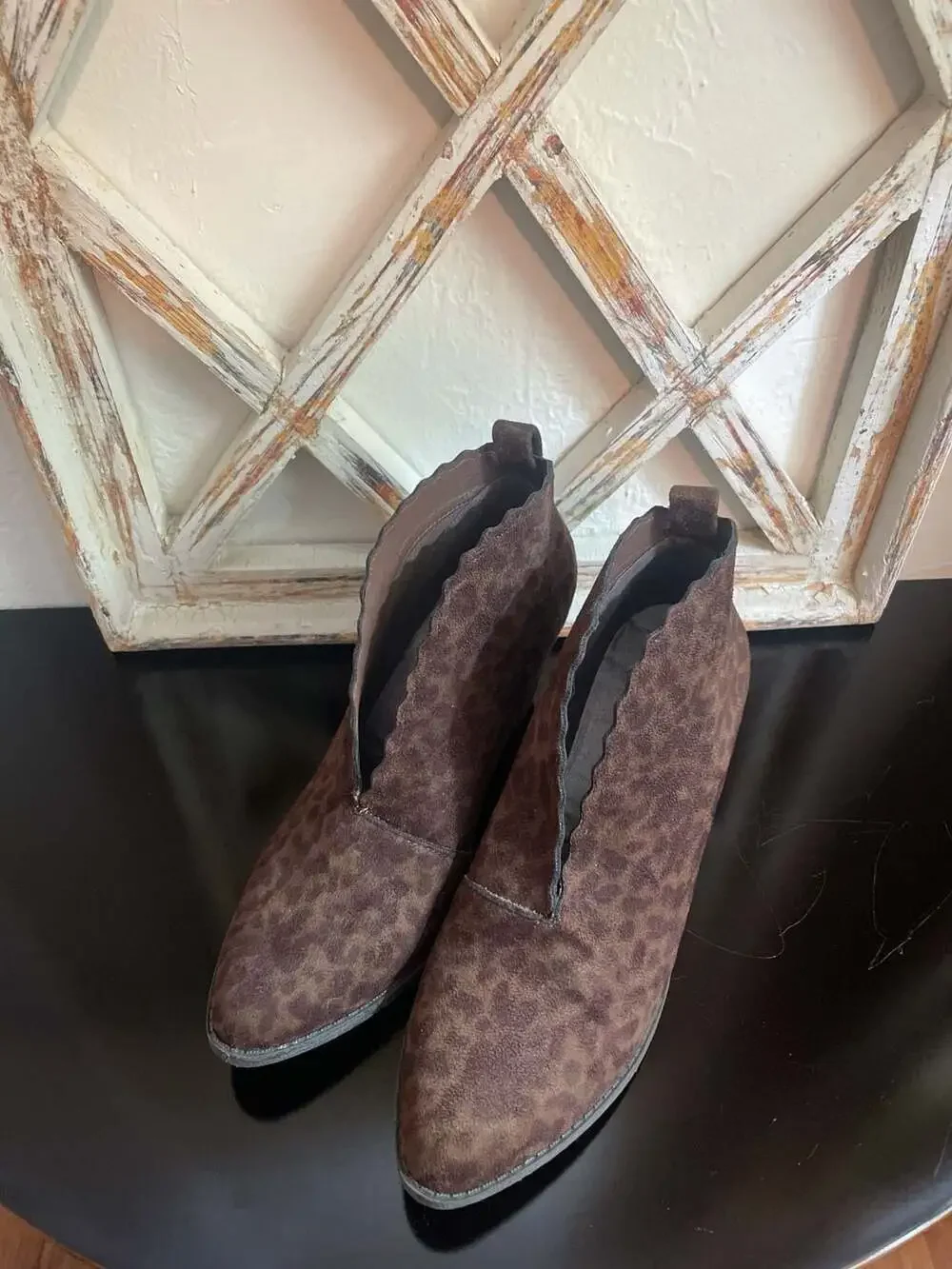 Coconuts by Matisse Addie Scalloped Leopard Print Booties Size 8M